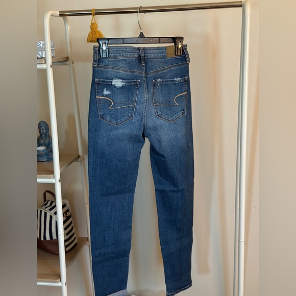 AE Size 4R Super Hi-Rise Jegging Crop Destroyed Medium Wash - Picture 3 of 5